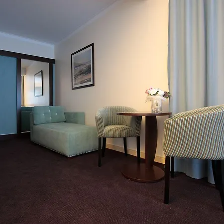 Hotel As Americas
